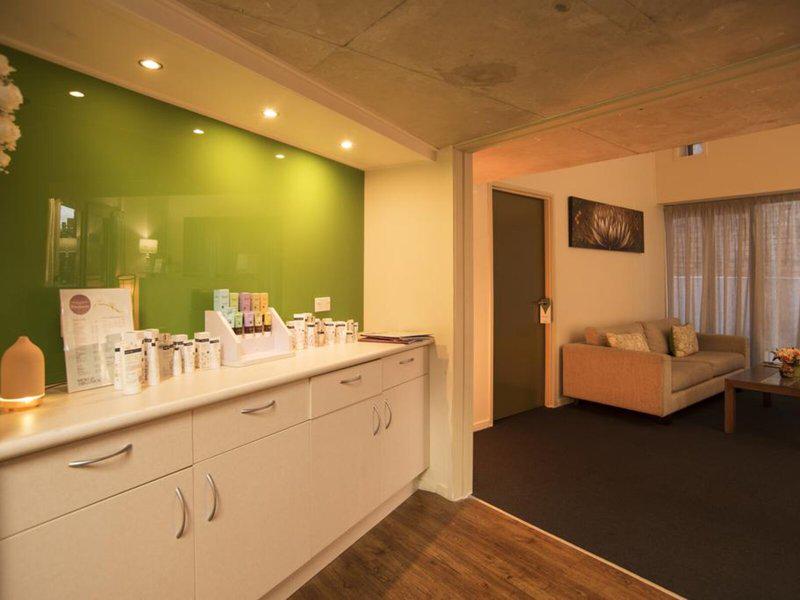 0708352E6687A21AFE6E58AE254F3B5C