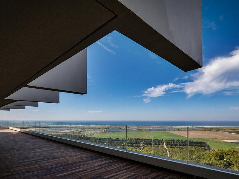 B1BE865BDF99E7EBD3BA2A1B052809CC