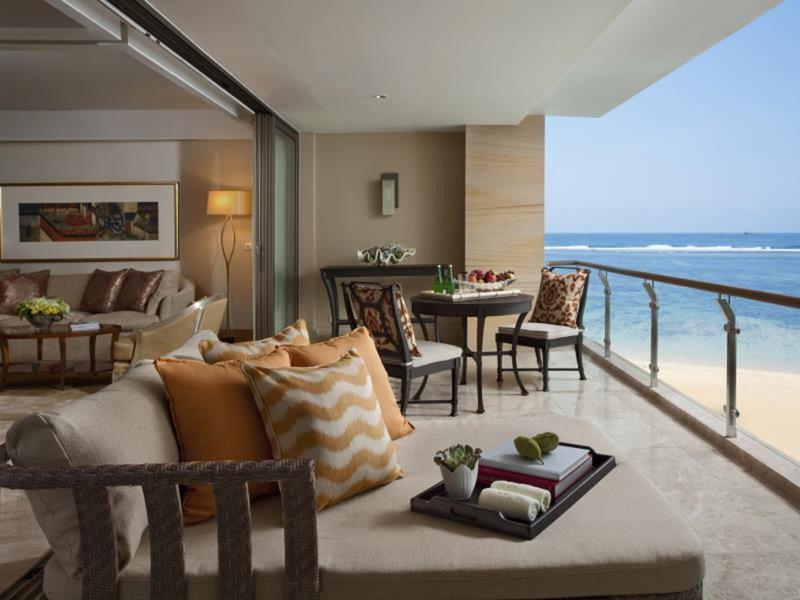 153444A9948B82756BAEAF2AA92DE614