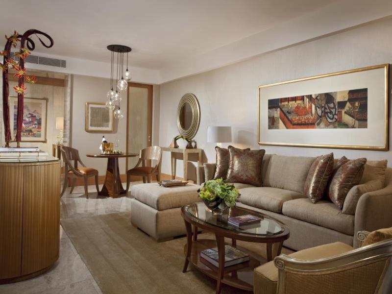 91EDF1351A9315C82F1181970697730F