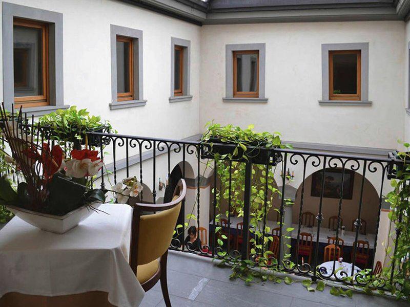 A43C10BEC561A0F1F6C1607F10675D77