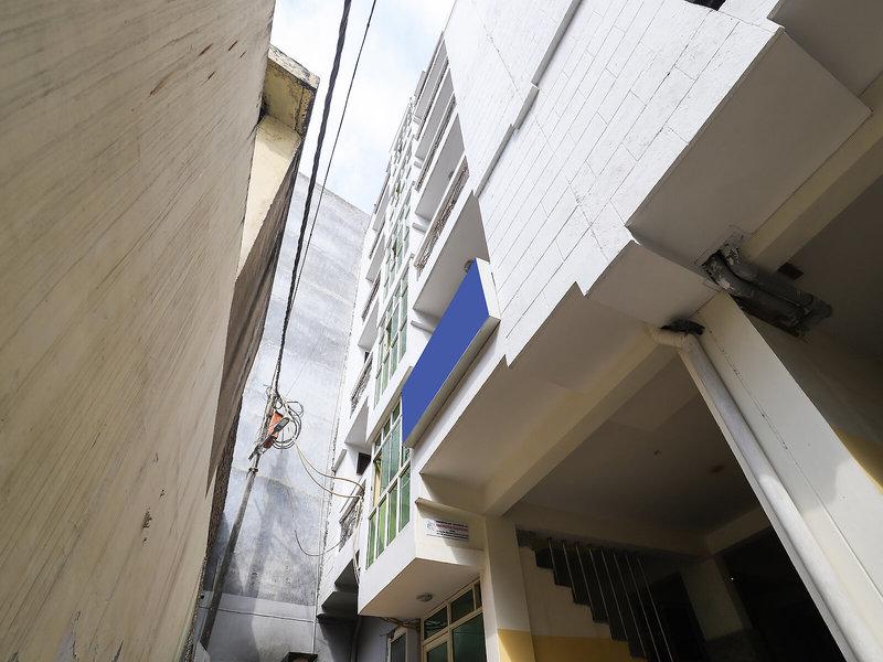 220CDCEAC0AB73D26B455CD96F1DDB68