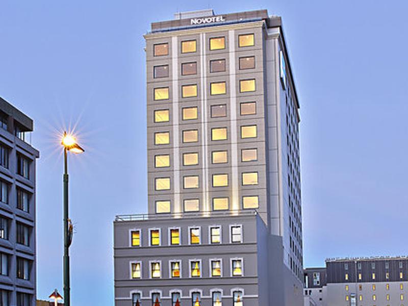 232D5E2E2100E48BDA52FCB30B7D9E53