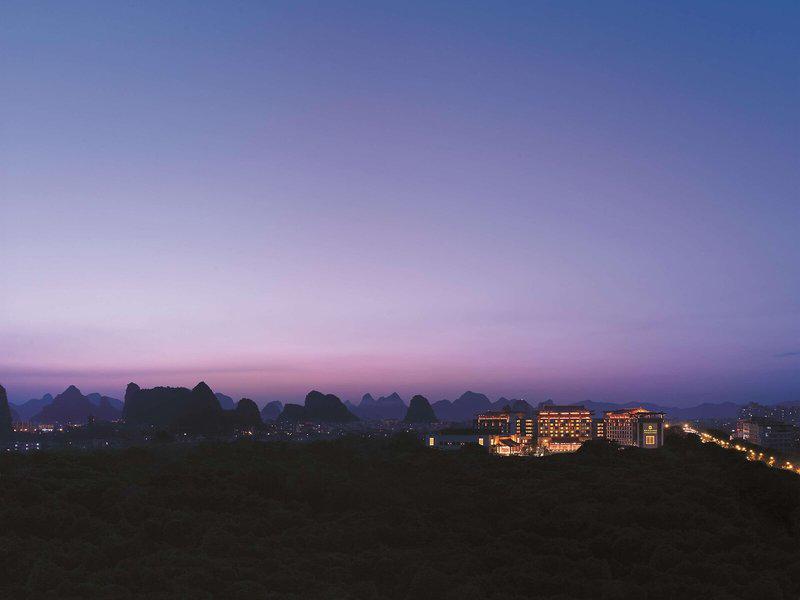 2F89E8D266C4494F56CFC516398AEE51