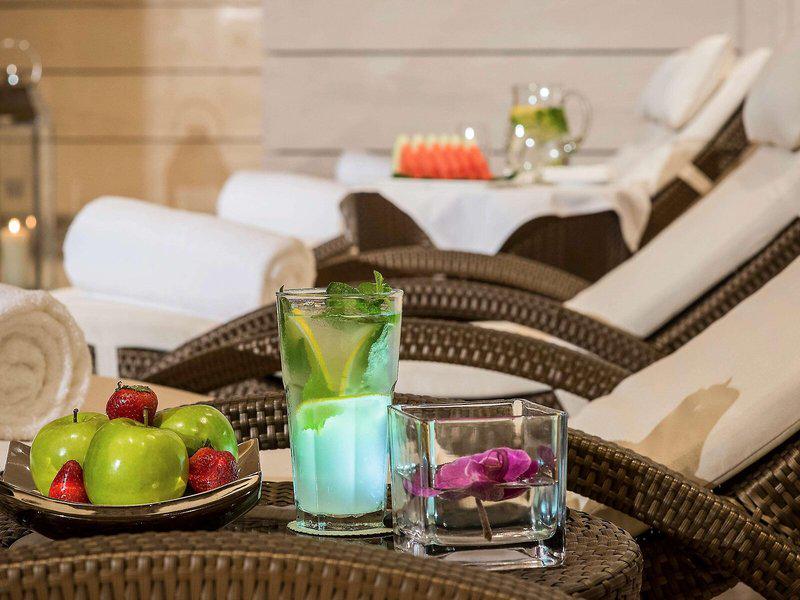 62270A4840A0FB51E43A21AB6399C288