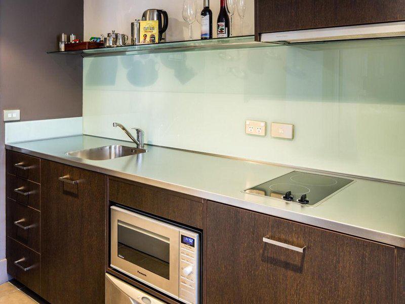 59988BE9F2A8E3AB7FD20703E18179D0