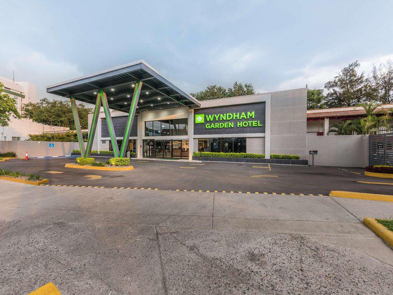 F7CDB2BFC530C229DAEEB594AC9A6EA8