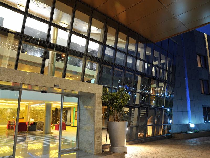 3BFE947BD0961C9229FF30866D6B83C4