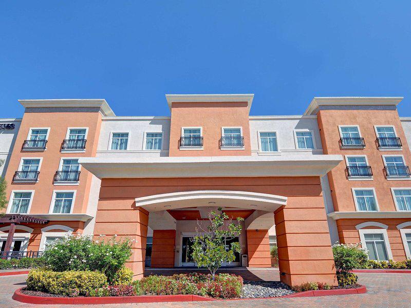 C1CE4CD72395F4E92B050106B81D7DD6