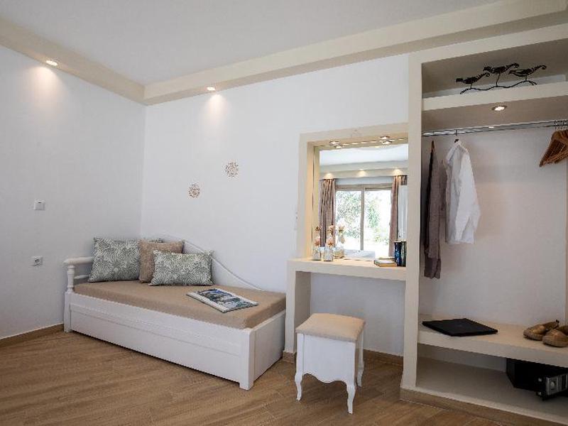 DC692BC07EBFB9DD2863AE79A2C5E035