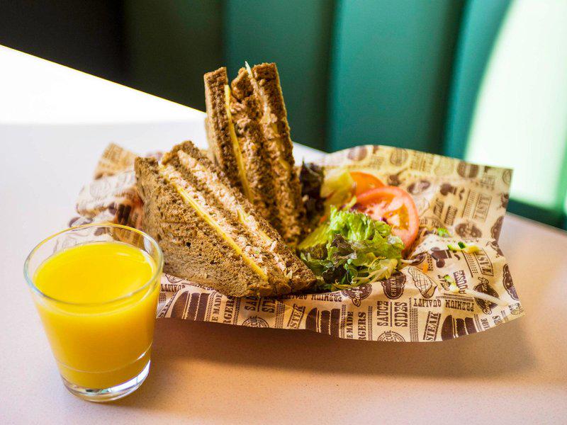 BE4F29F8683BEF03EA4FF69C35F62622