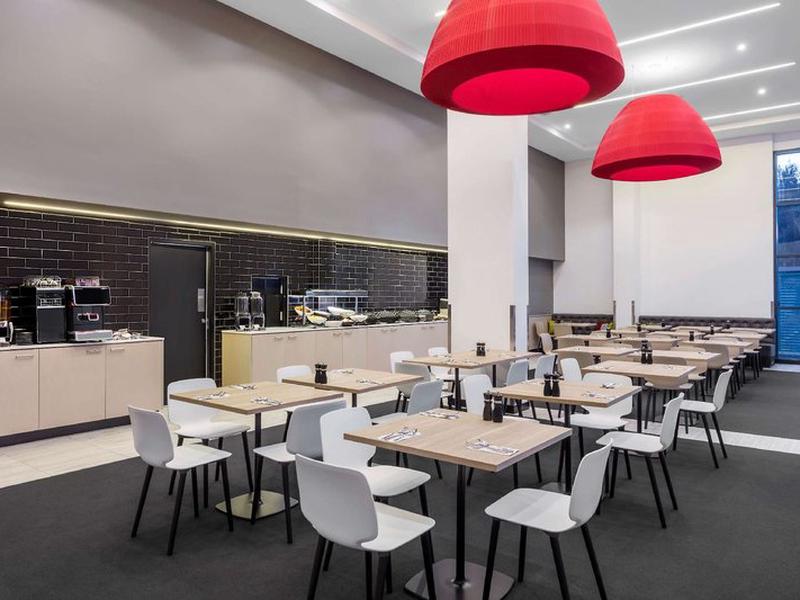 E2E2FC0FF728F6C6C9155665BB8B8CDD