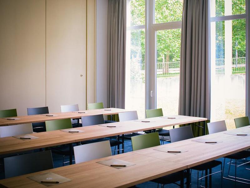 5F1E882EA4A00EB028F73487FD4B2E0C