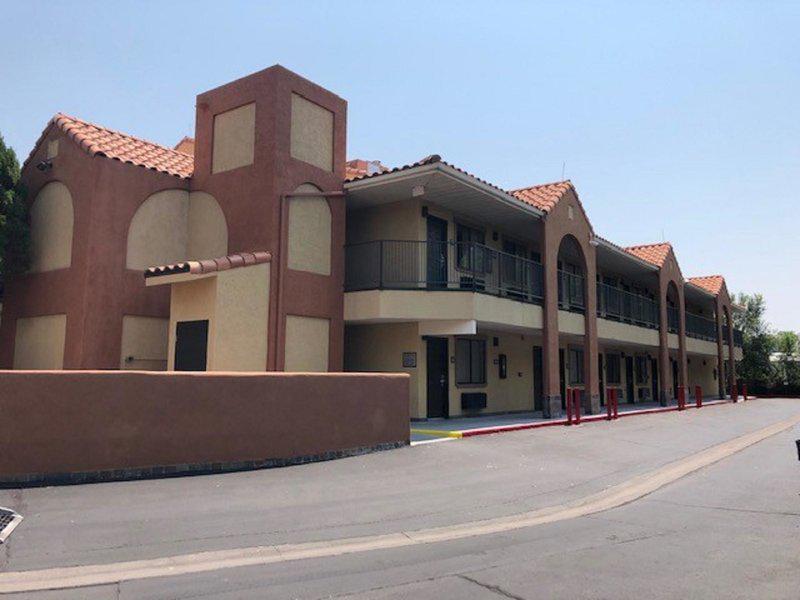 030562ECED3D9B6B2AFBA4DEEB7BEC4D