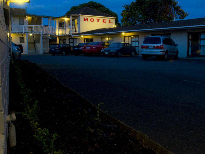 33A26F14CDBD05CAC330D8AFD50D4A5E