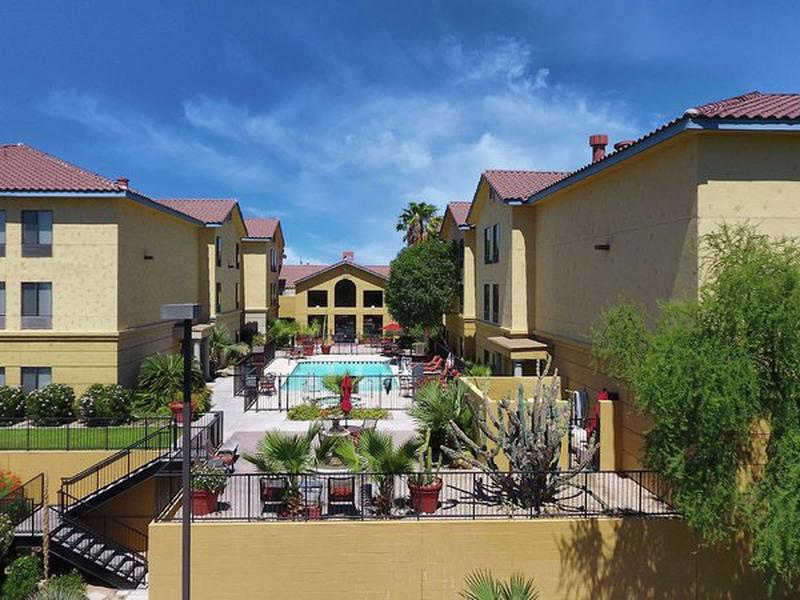 151A76B72F504AAEE750BD47122E08C8