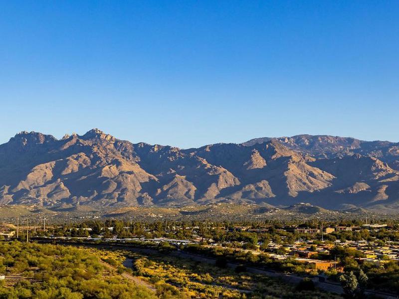 51751DD4085657AB766975F24CE3BF46