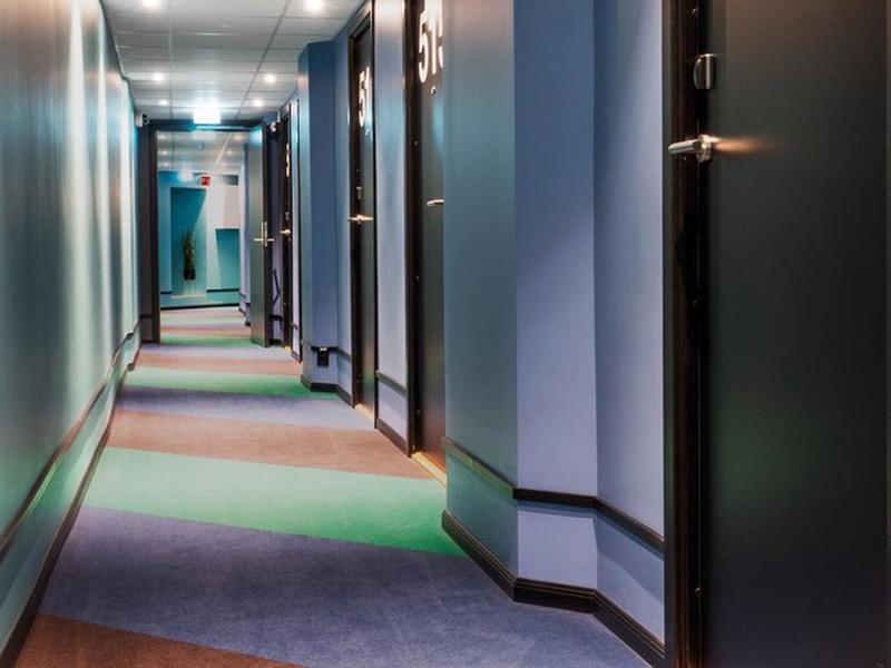 B84532B4C961AC66BBB7B94CC819F9DE