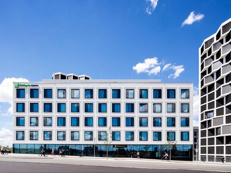 E493E5F9BA6132983535D2F450FA5960