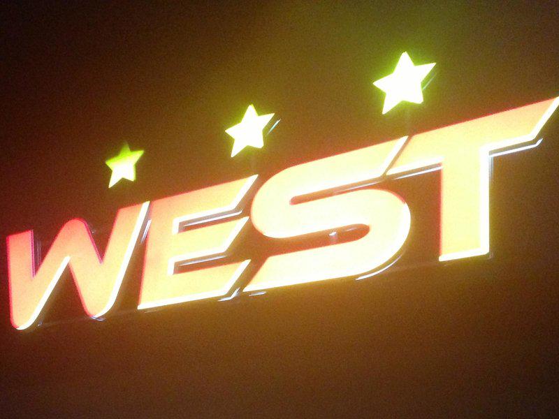 B9DB1EDDB143BFCBAB941B81F8F154CA