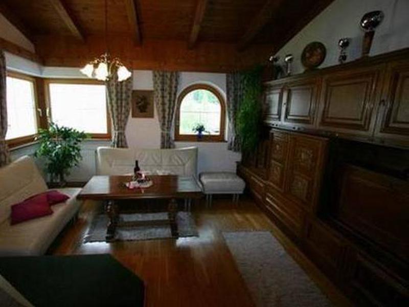 80AB8C1AB0694BE581B2367DA2B8E6BC