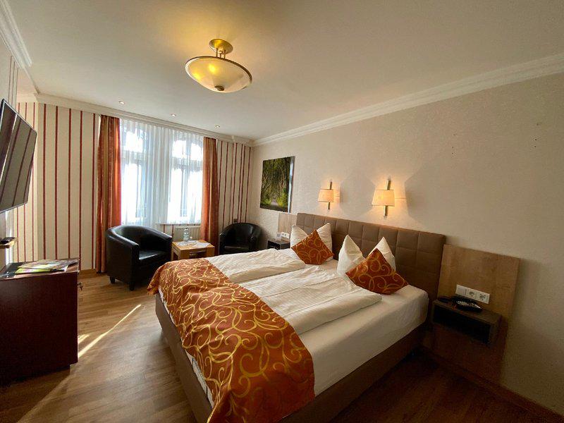 C4221DAC68E095610314CB6EBB29F8DA