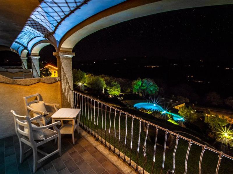 573CAAB97A7F4AB51063205377800CFD