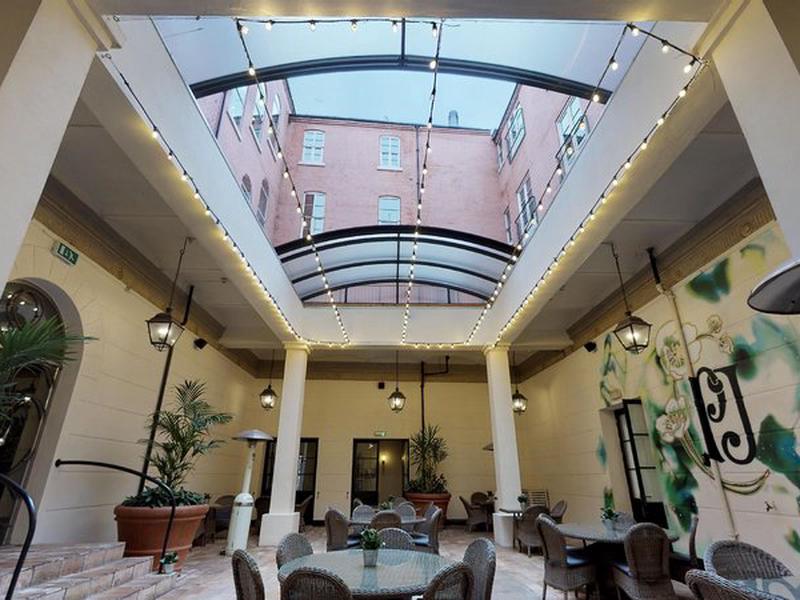 628010CCBAB48321818E29481E9276CB