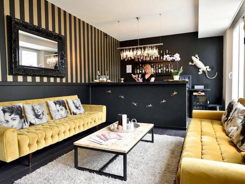 279550CD1E2F8A85370EBDCCCDBE75D1