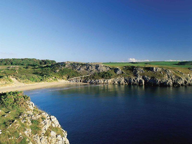 EB1A3F686CF37D9DED867D6C71358169