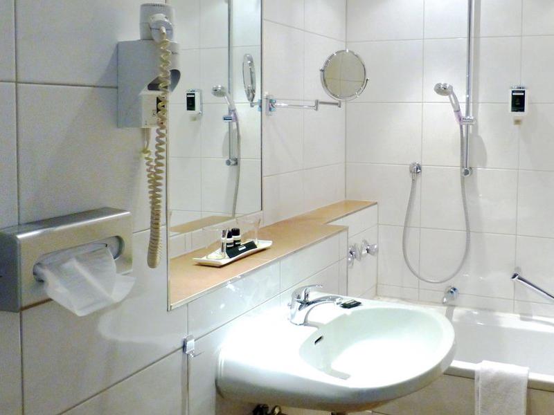 8F66839D493FF64E05DFE41EDEF582D5