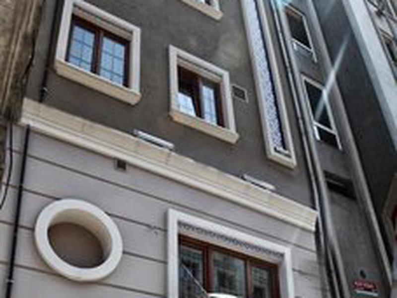 BDC541246A6B0EECA84B3B876991546F