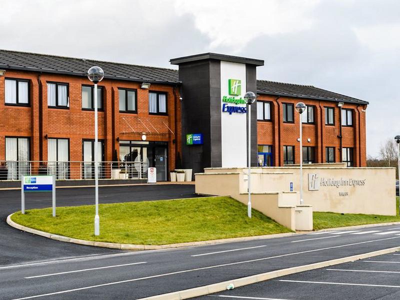 67967C45AEA9B982CA5D45E7A02D5AC9