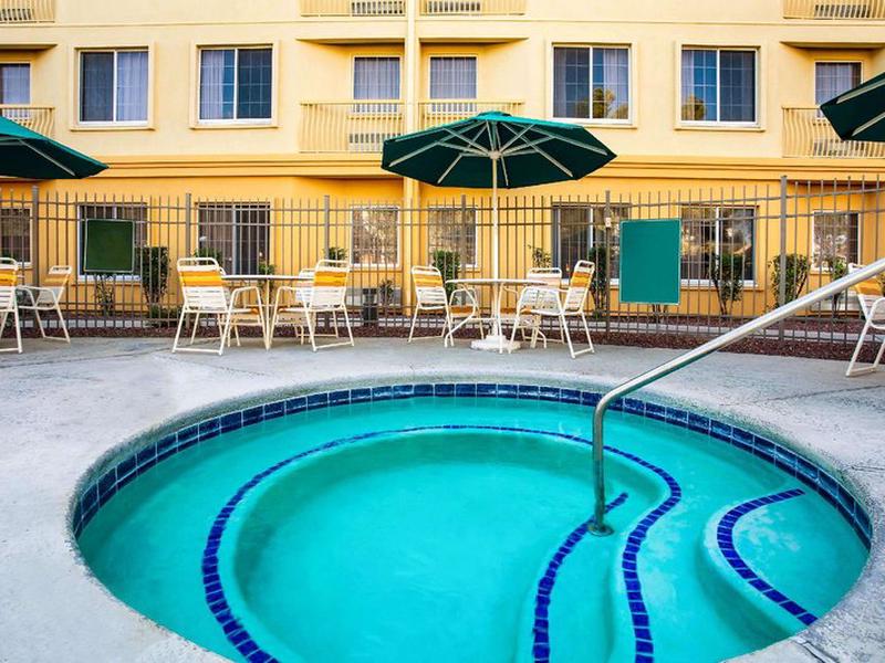 8D16DD9AA4040F51CEDBDC86D2273D00