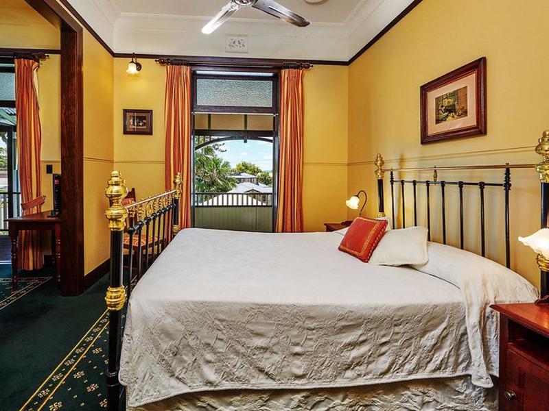 10A232419014D01963316B284C82937E