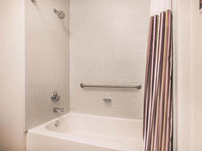 A411A6FAC995F174071B6972E94EF950