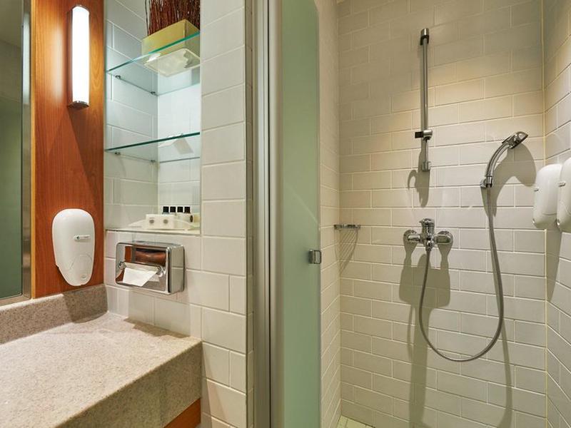 7BA5ECB110C163A185A1EAC6DF5C2C34