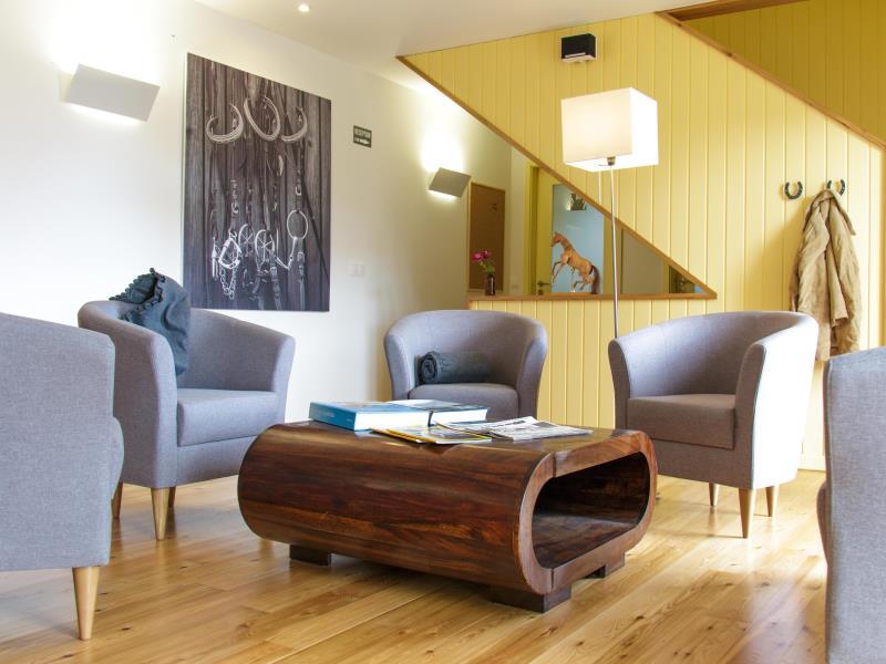 8B9735DD3040CFB9D93C4791B82826FA