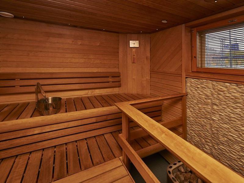 5932700180CFE2D2C3C46DA7B6E949D8