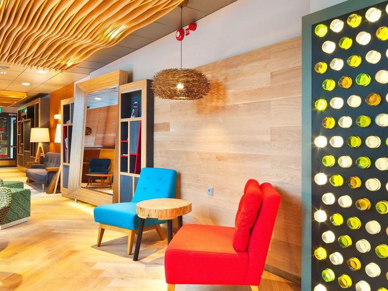 EBB00FDF9F5FC1ED57628C046BAA99EA