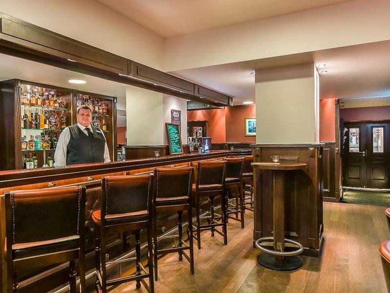 03C9A058E5C79B42528BBDDB12C8C6E8