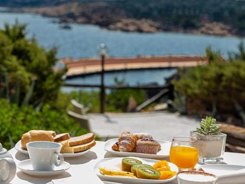 42F9CA76857D4F389845D22FBA42307F