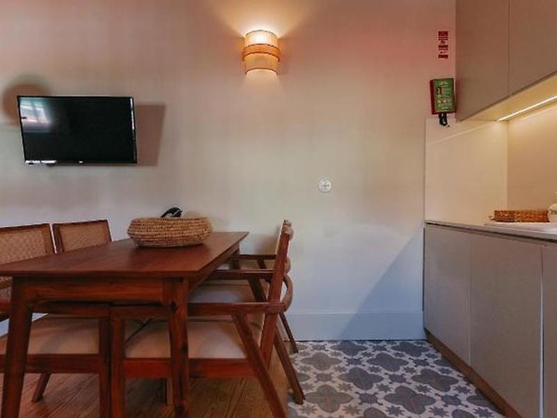 2BD58B7533AAA6DE0E0E00E5EF7DAA3E