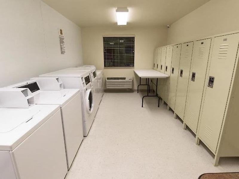 6E1ED19F4F7ABACD15B928474D8AB26C