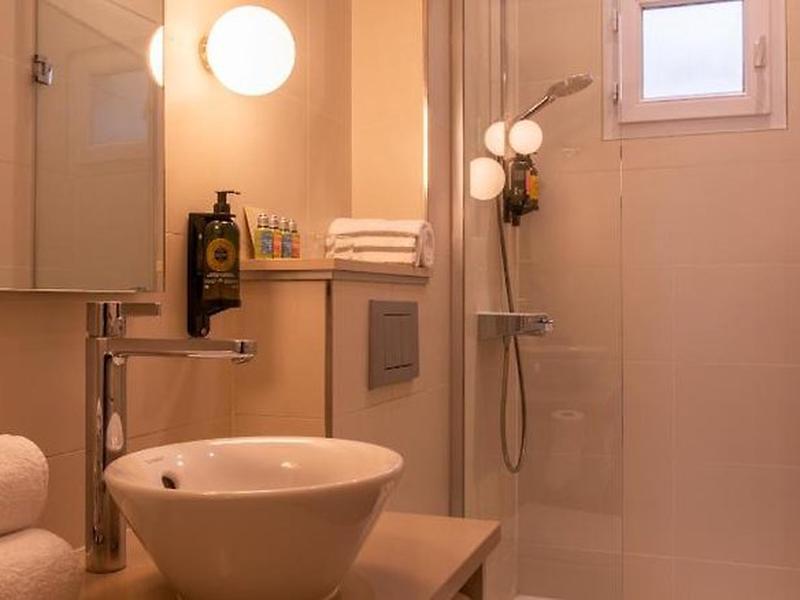 3712A3320ABD4D18368318C218DD1129