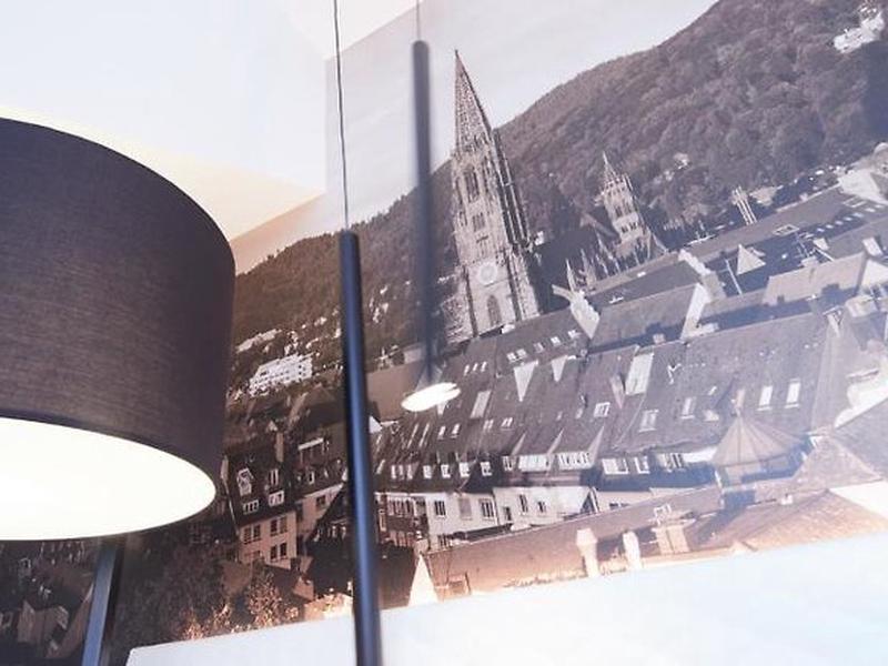 57A189C944F5D1906F180955628E2C7C