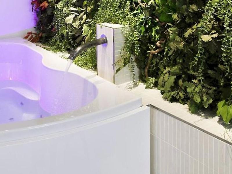 86CC5C9C8D23D4E2E8A809964FDB8695