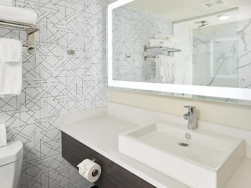 B6B46A307F9FFCF58B7FA912794BB239