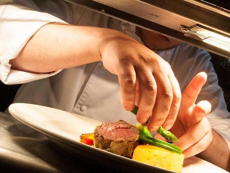 F41938180B5B318A5A81CADEDE133AA4