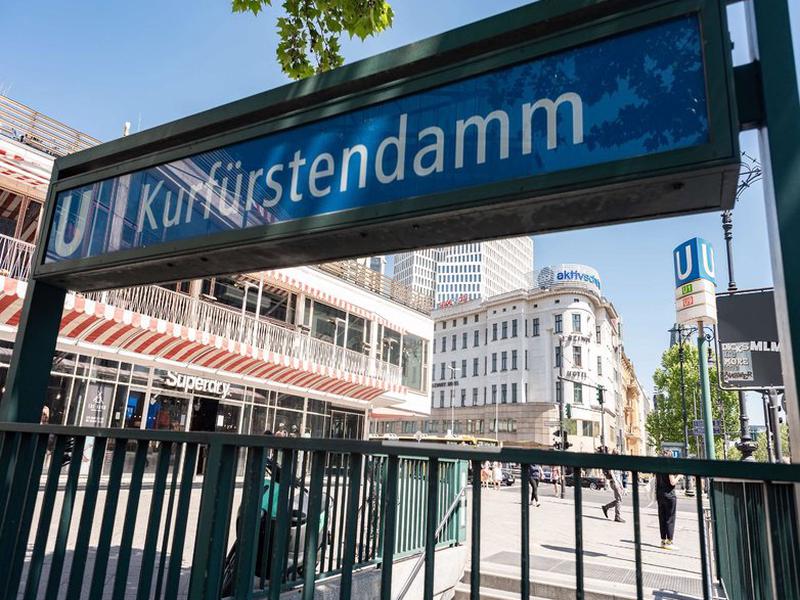 954B9065768197D2F2F6E42B719286C1